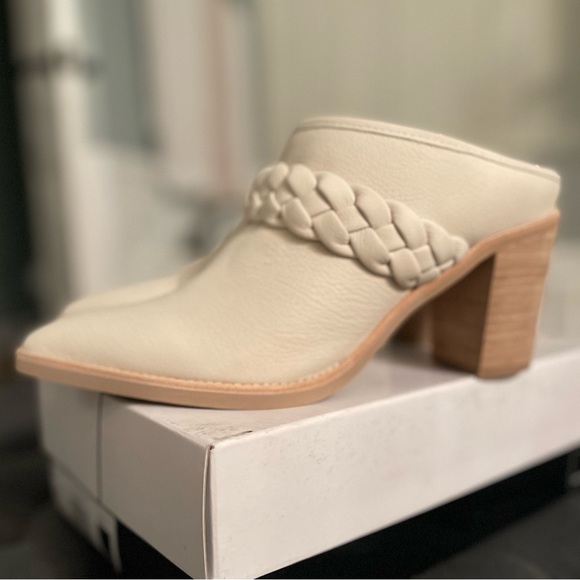 Dolce Vita Shoes - Dolce Vita Serla Mules in Ivory Nubuck